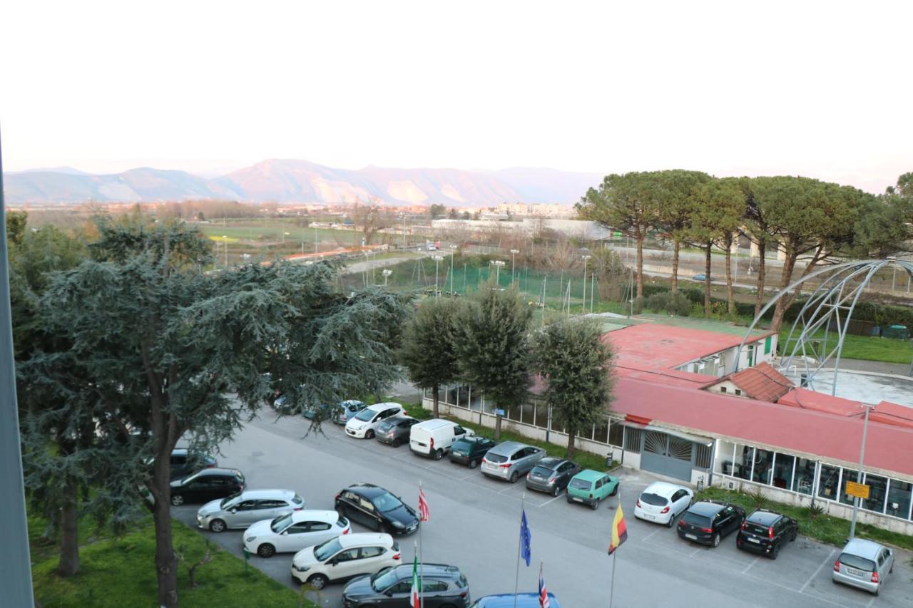 Hotel Quadrifoglio Castello di Cisterna Kültér fotó